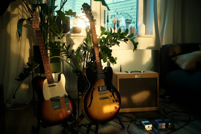 8 Guitar Teacher Lesson Ideas for Players Interested in Fingerstyle, Percussion, and Alternative Techniques